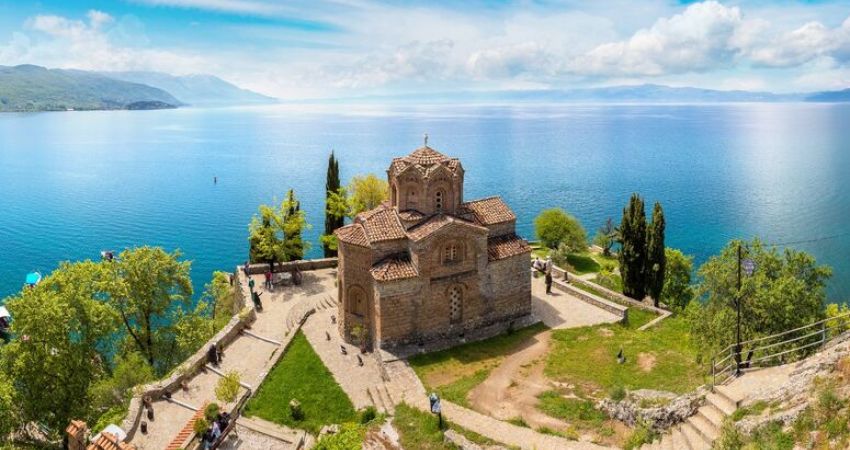 Muhafazakar Balkan Turu 5 Ülke - AJET ile 6 Gece (SJJ-SKP)